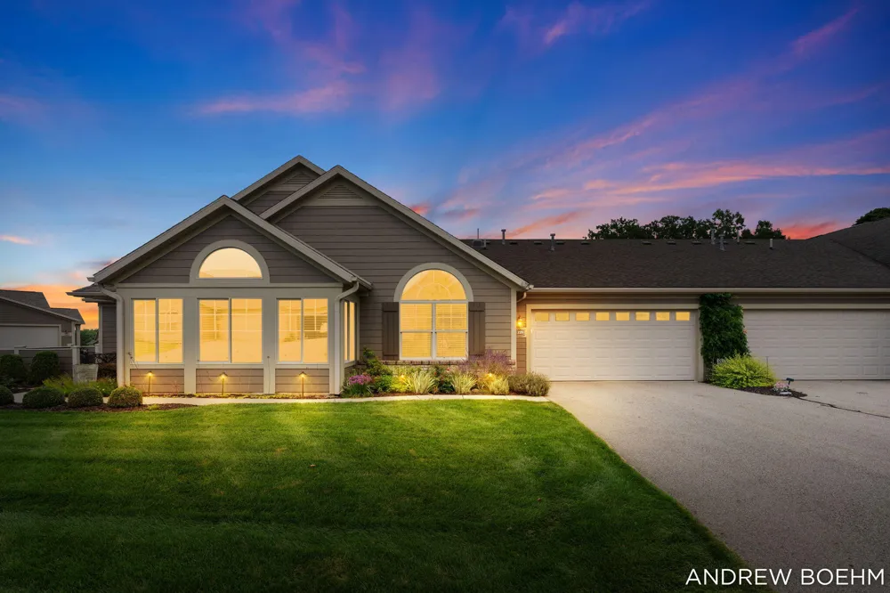1220 Waterwalk Drive Holland, MI 49423