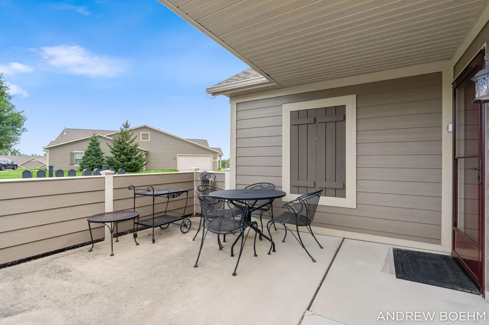 1220 Waterwalk Drive Holland, MI 49423