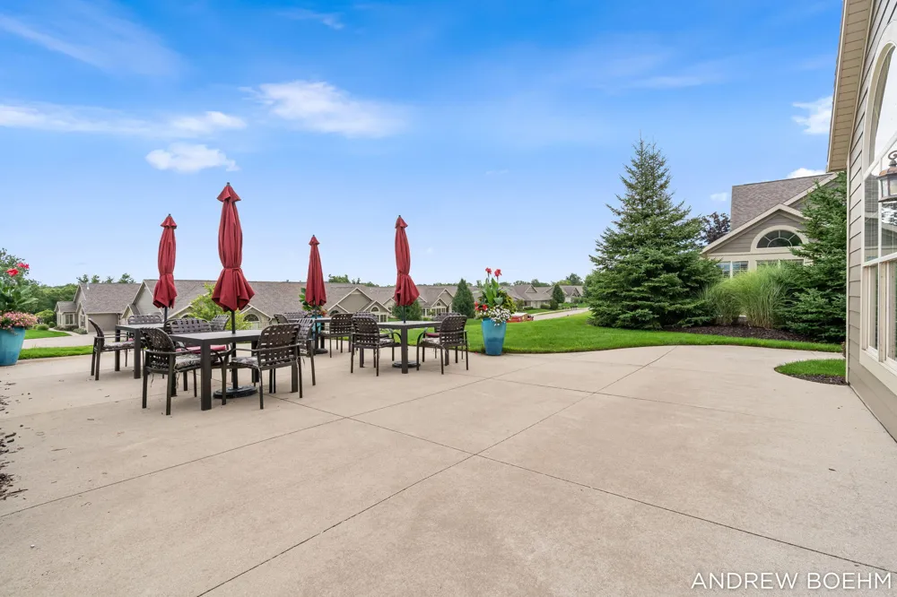 1220 Waterwalk Drive Holland, MI 49423