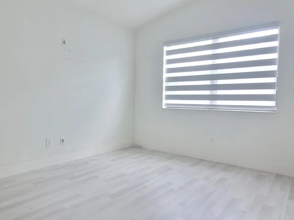 5460 HAWKES BLUFF AVENUE Davie, FL 33331