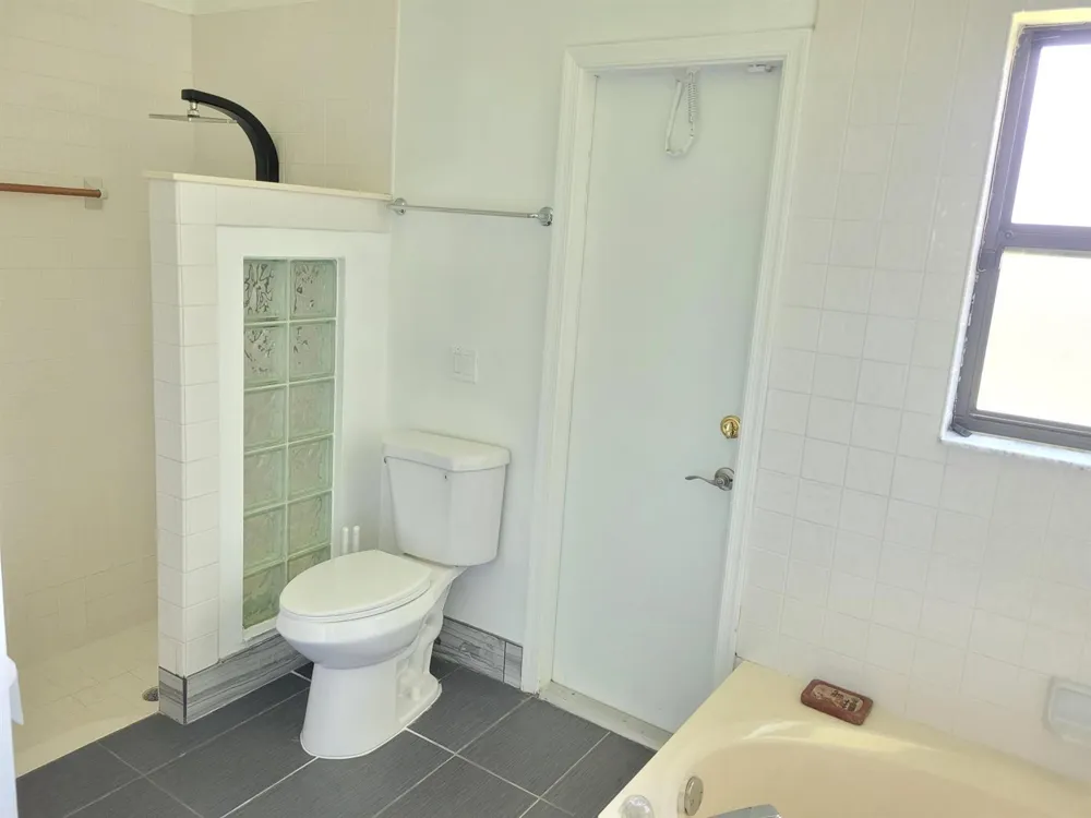 5460 HAWKES BLUFF AVENUE Davie, FL 33331