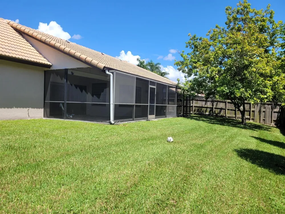 5460 HAWKES BLUFF AVENUE Davie, FL 33331