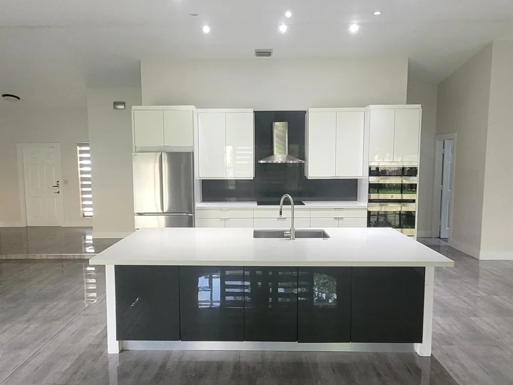 5460 HAWKES BLUFF AVENUE Davie, FL 33331