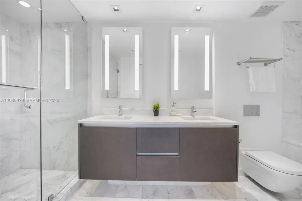 1451 Brickell Ave #1003 Miami, FL 33131