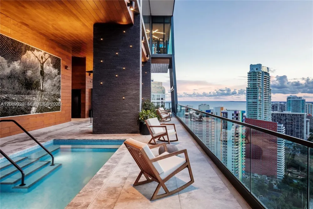 1451 Brickell Ave #1003 Miami, FL 33131