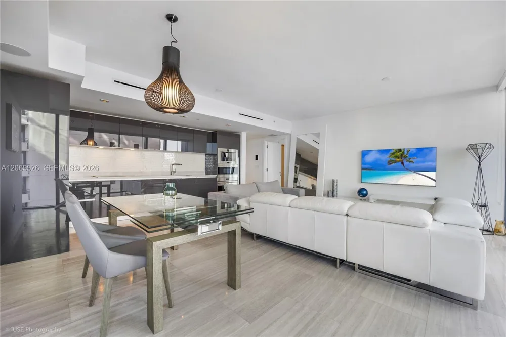 1451 Brickell Ave #1003 Miami, FL 33131