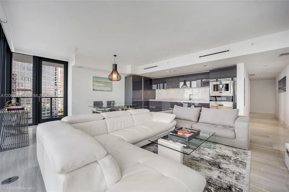1451 Brickell Ave #1003 Miami, FL 33131