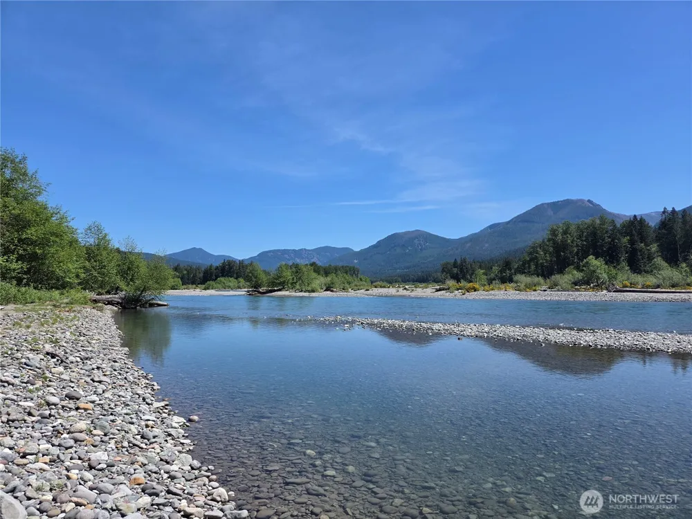 123 Campfire Lane Packwood, WA 98361