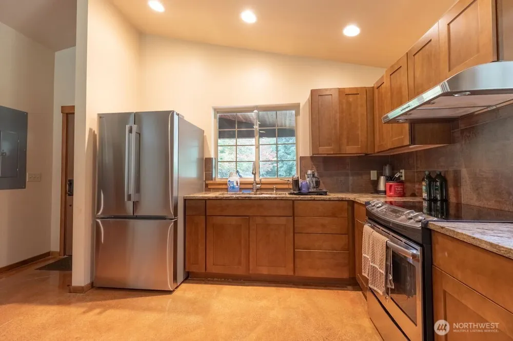 2298 Undie Road Forks, WA 98331
