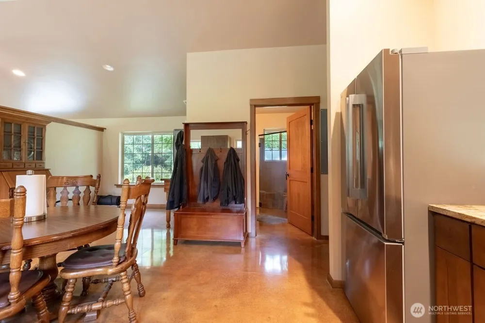 2298 Undie Road Forks, WA 98331