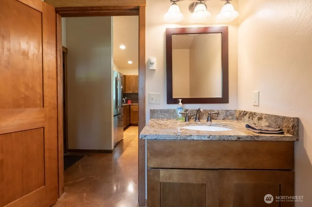 2298 Undie Road Forks, WA 98331