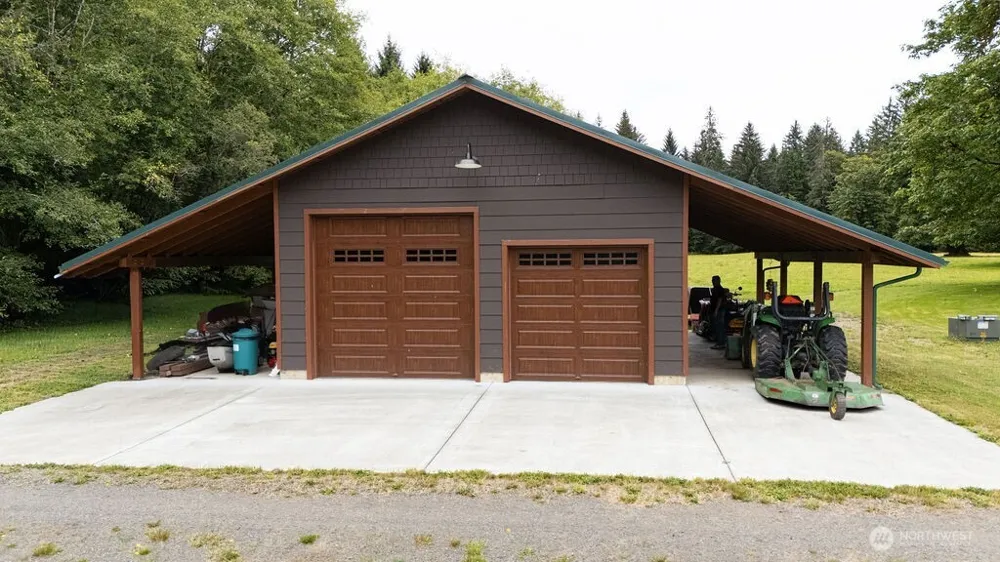 2298 Undie Road Forks, WA 98331