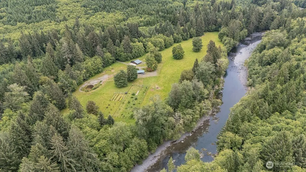 2298 Undie Road Forks, WA 98331