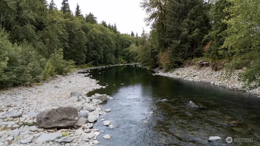 2298 Undie Road Forks, WA 98331