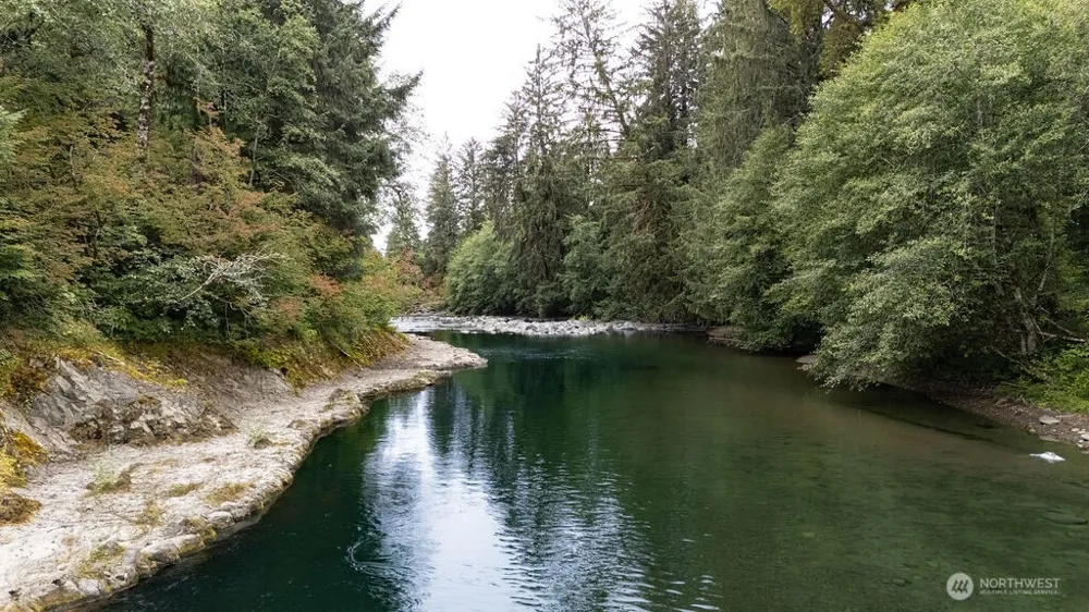 2298 Undie Road Forks, WA 98331