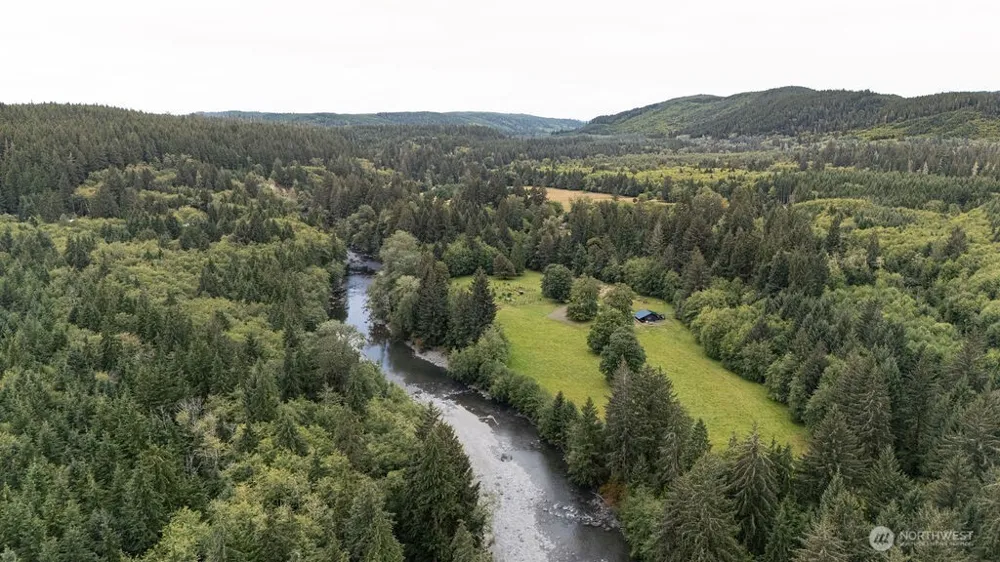 2298 Undie Road Forks, WA 98331