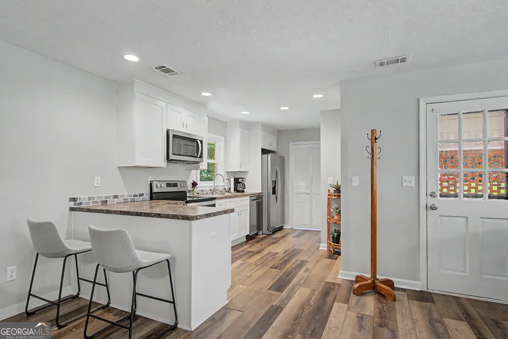 27 Lynhaven DR Newnan, GA 30263