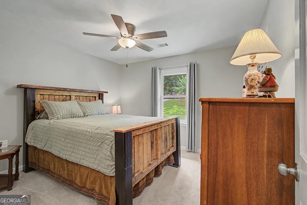 27 Lynhaven DR Newnan, GA 30263