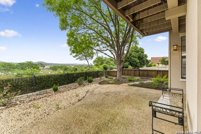 514 Oakland Hills Ln Kerrville, TX 78028