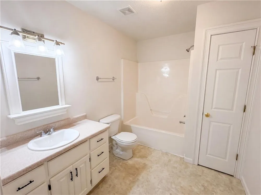 38 Paradise Hogan Road Lexington, GA 30648