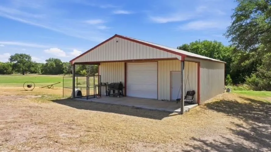 1014 Adell Road Weatherford, TX 76088