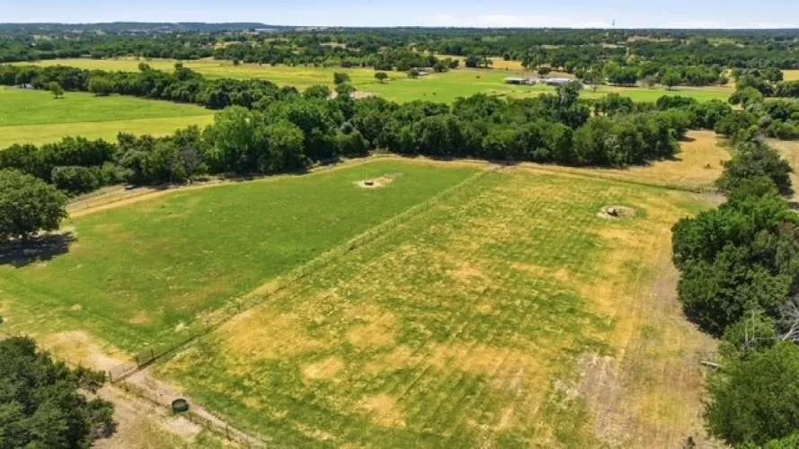 1014 Adell Road Weatherford, TX 76088