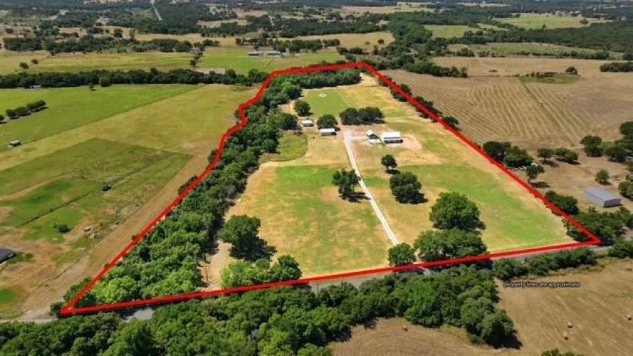 1014 Adell Road Weatherford, TX 76088