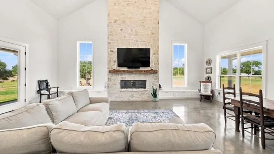 1014 Adell Road Weatherford, TX 76088