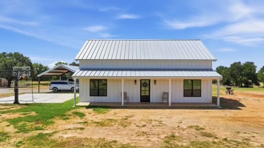 1014 Adell Road Weatherford, TX 76088
