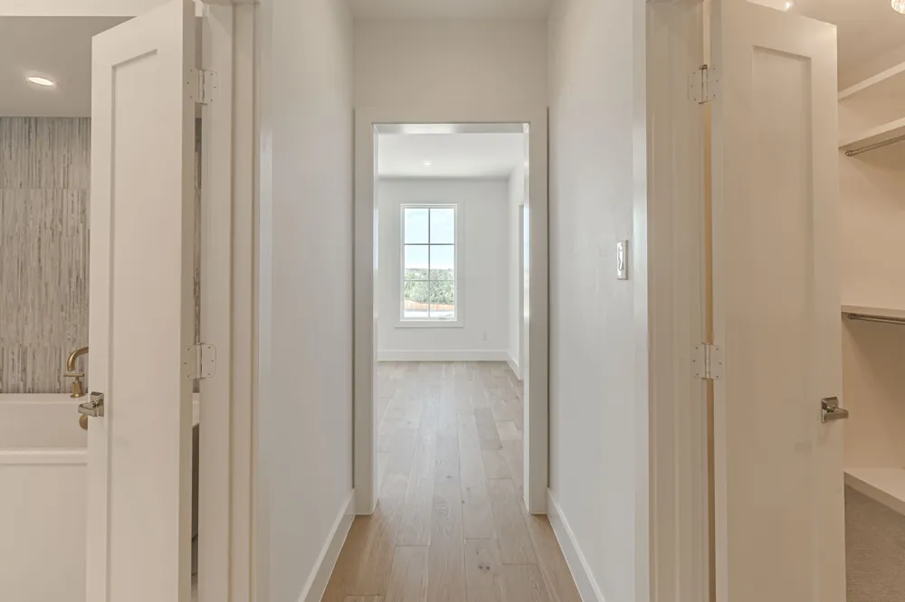 2724 Hogan Hill Lane Fort Worth, TX 76109