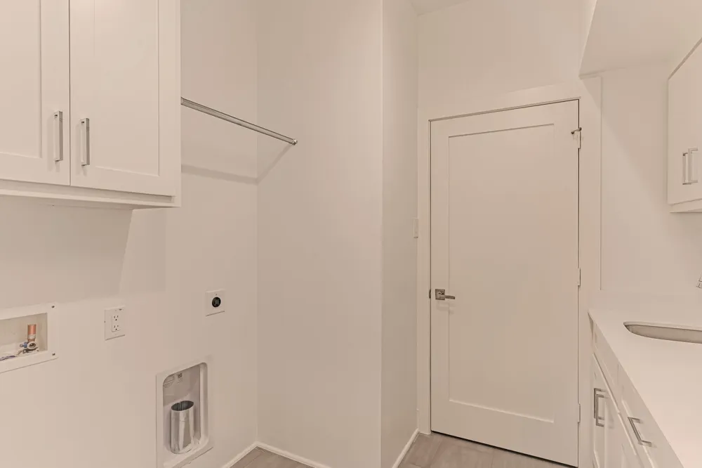 2724 Hogan Hill Lane Fort Worth, TX 76109