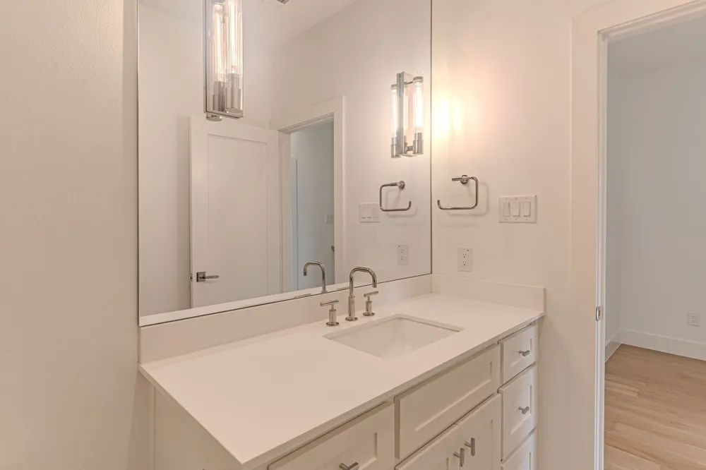 2724 Hogan Hill Lane Fort Worth, TX 76109