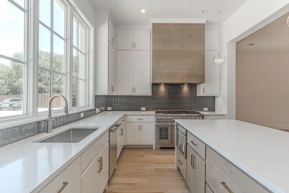 2724 Hogan Hill Lane Fort Worth, TX 76109