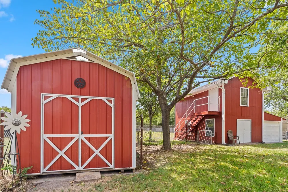 4006 State HWY 34 S Greenville, TX 75402