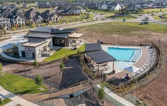 933 Carnation Drive Crowley, TX 76036