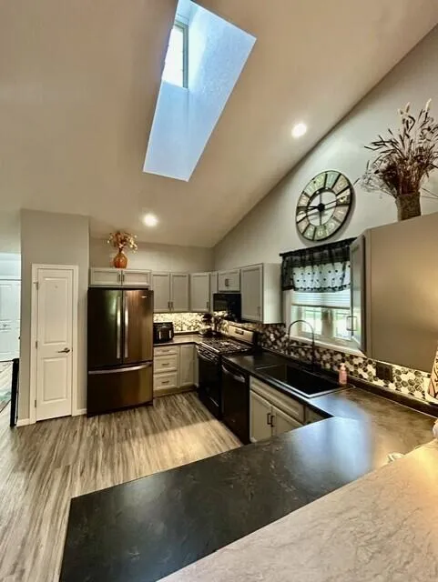 1231 S Timberview Drive #15 Whitehall, MI 49461