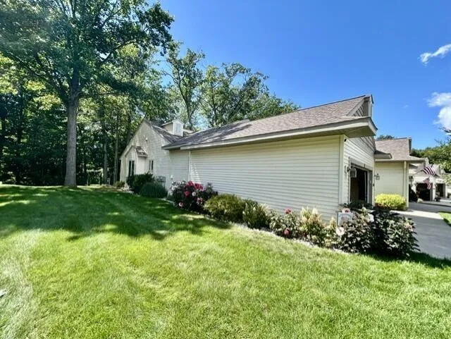 1231 S Timberview Drive #15 Whitehall, MI 49461
