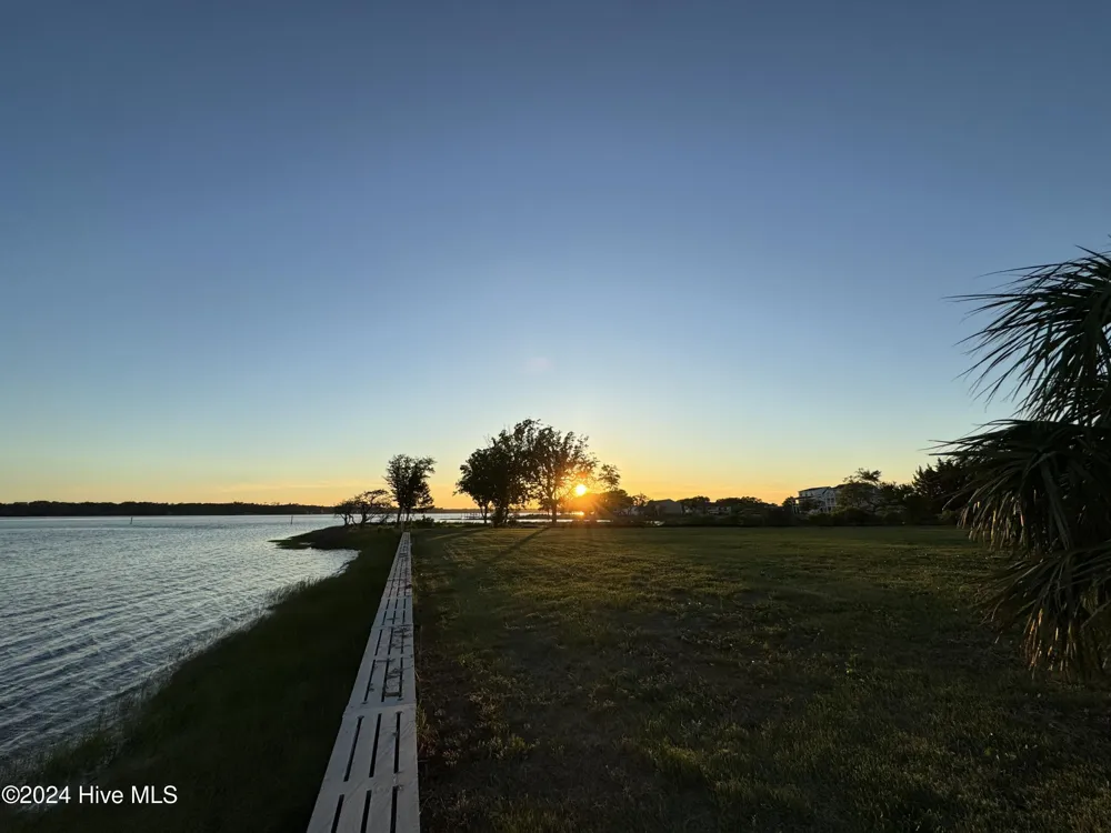 246 Amphitheater Drive Swansboro, NC 28584