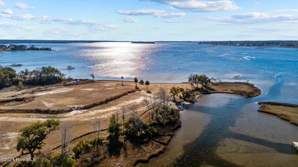 246 Amphitheater Drive Swansboro, NC 28584