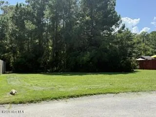 137 Lighthouse Drive Carolina Beach, NC 28428