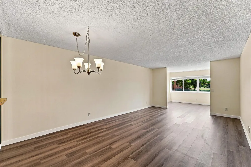 9801 Sunrise Lakes Boulevard #208 Sunrise, FL 33322