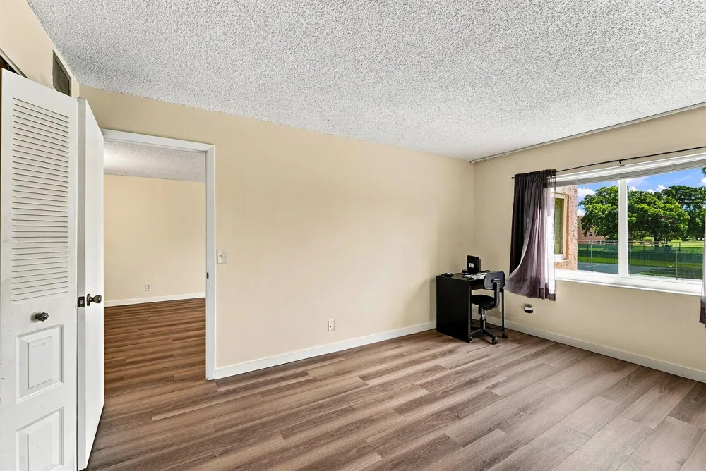 9801 Sunrise Lakes Boulevard #208 Sunrise, FL 33322