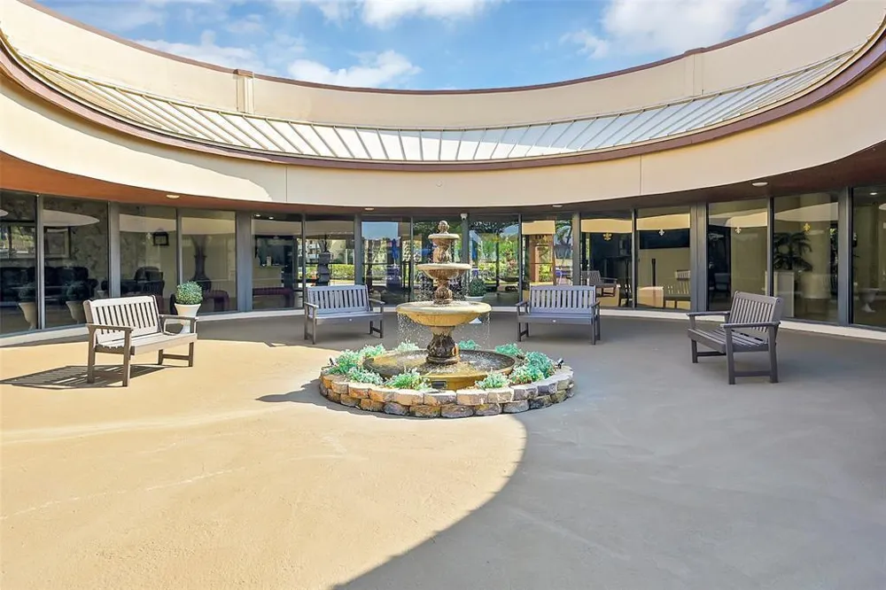 9801 Sunrise Lakes Boulevard #208 Sunrise, FL 33322
