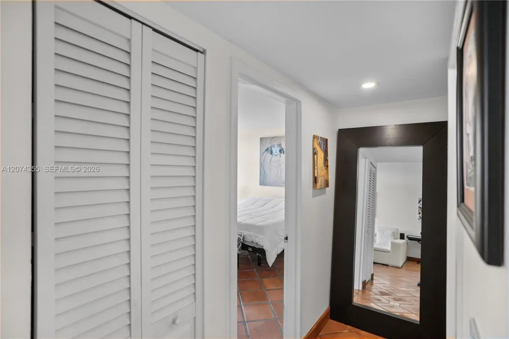2350 NE 135th St #1204 North Miami, FL 33181