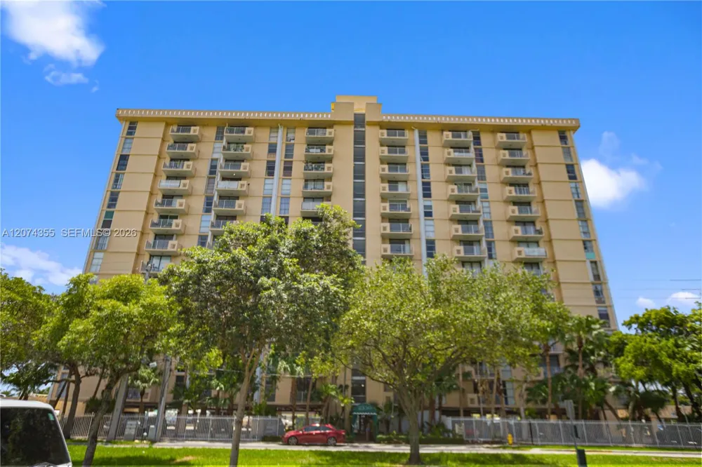 2350 NE 135th St #1204 North Miami, FL 33181