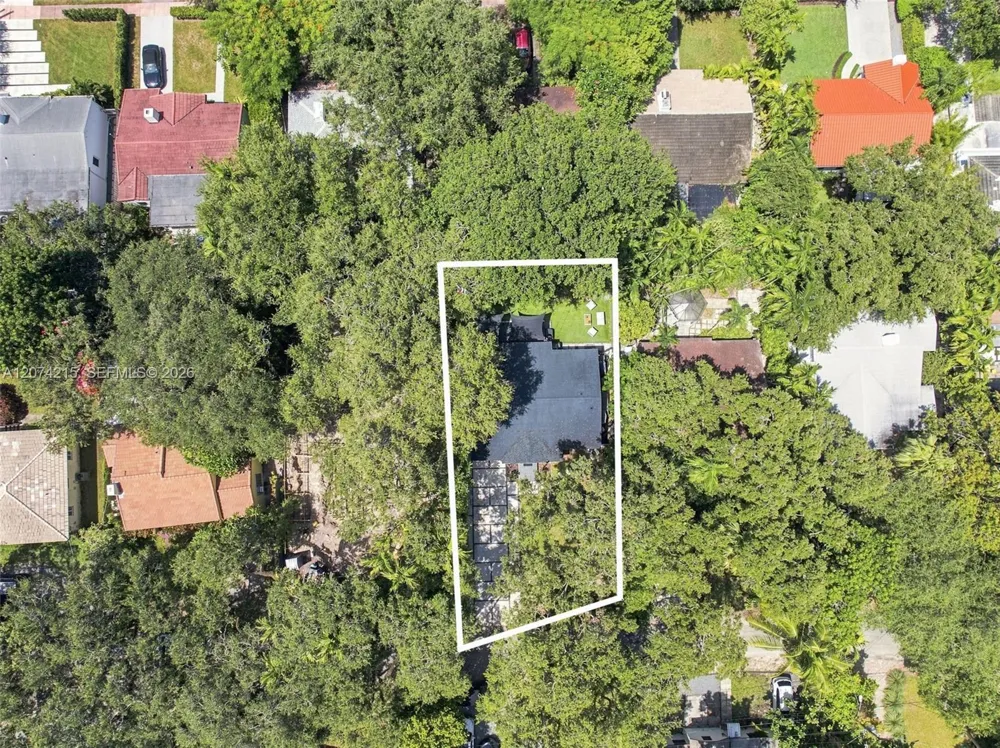 367 NE 86th St El Portal, FL 33138