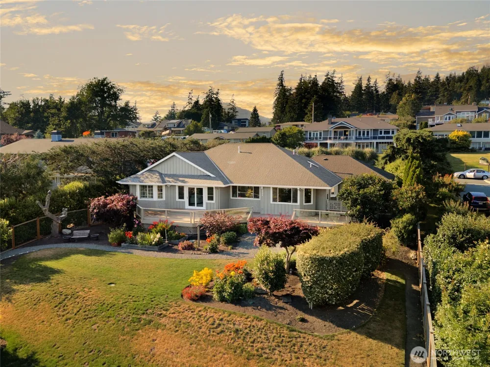 6404 Warren Street Anacortes, WA 98221