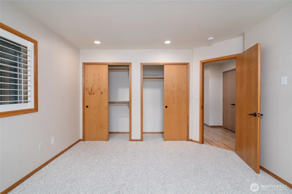 6404 Warren Street Anacortes, WA 98221