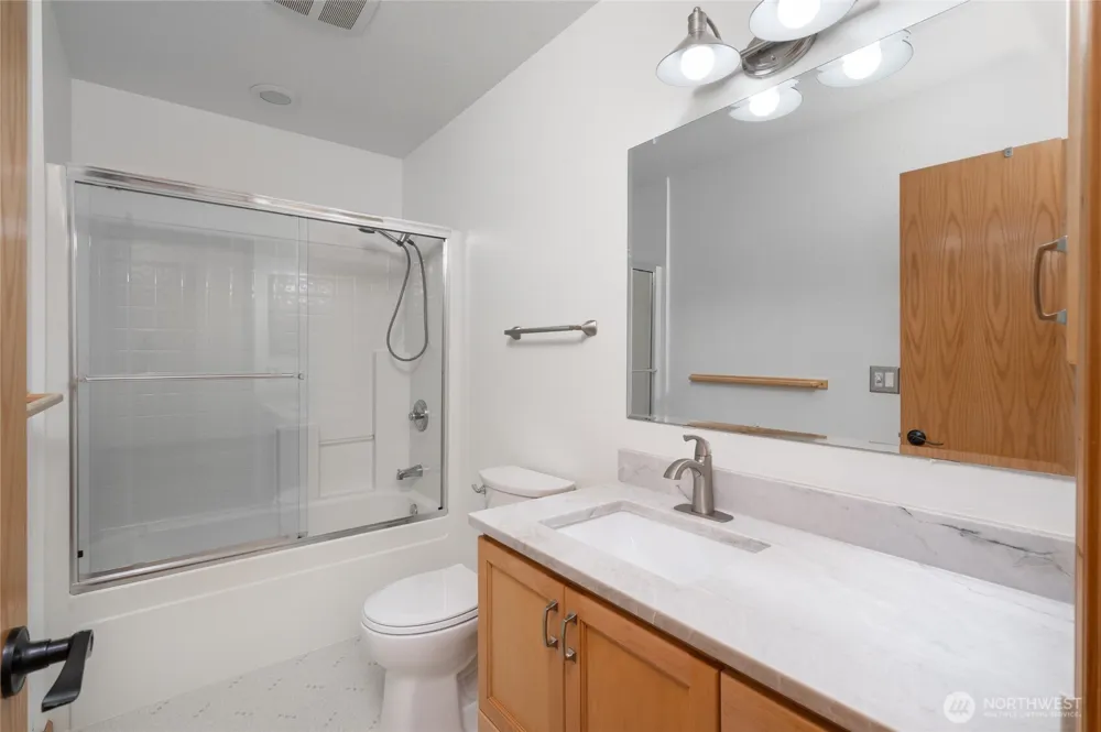 6404 Warren Street Anacortes, WA 98221