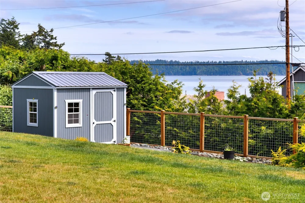 6404 Warren Street Anacortes, WA 98221